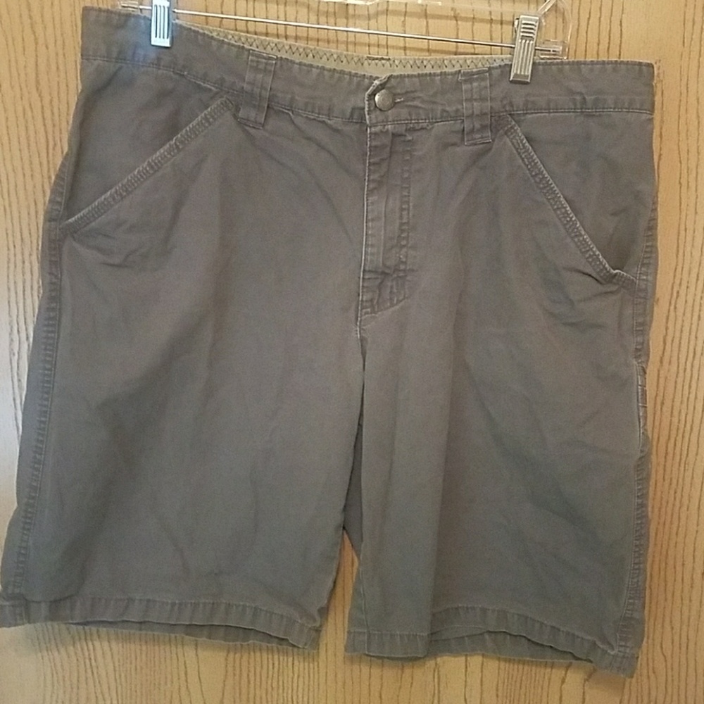 Columbia Green 36x11 Shorts